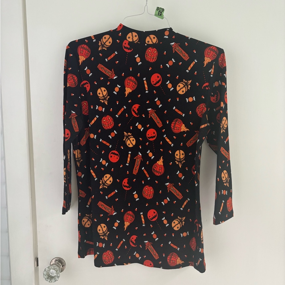 3/4 Sleeve Top in Trick R Treat Print Size 3X - Vixen by Micheline Pit